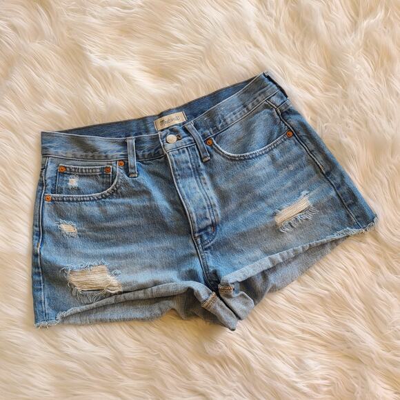 Madewell Relaxed Denim Jean Short Size 28 EUC Raw Hem Distressed Summer Boho - Picture 1 of 3
